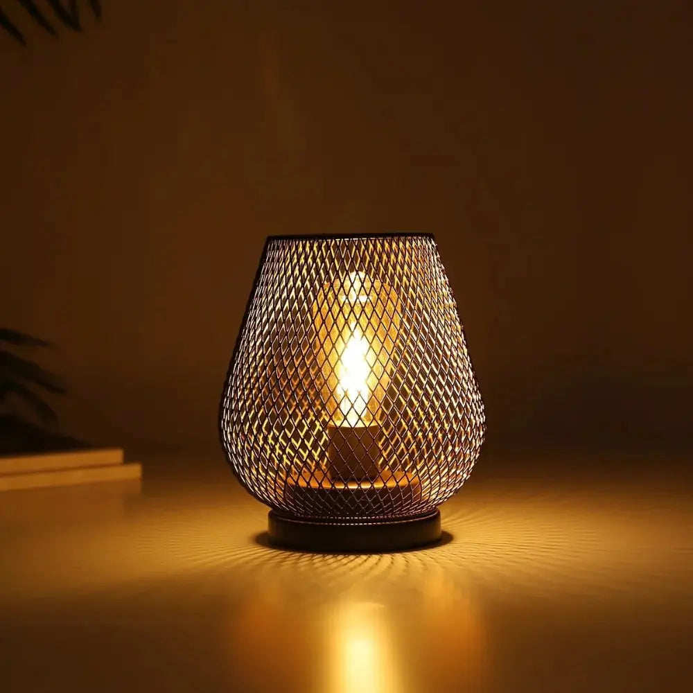 Lampes De Table Sans Fil - Maille Dorée Sculpturale | Dorélya - | Delvanie