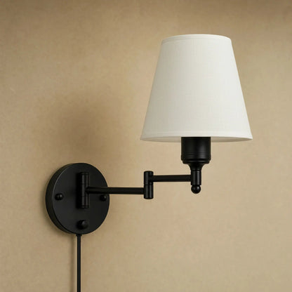 Applique murale en tissu blanc a bras articule, packshot