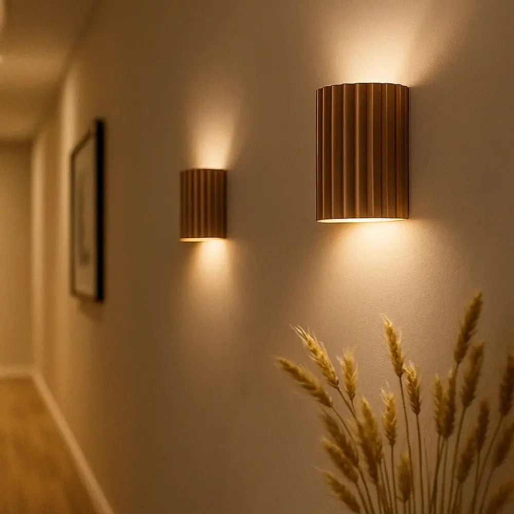 Applique Murale <br> Lumière Sculptée | Stratum | Delvanie