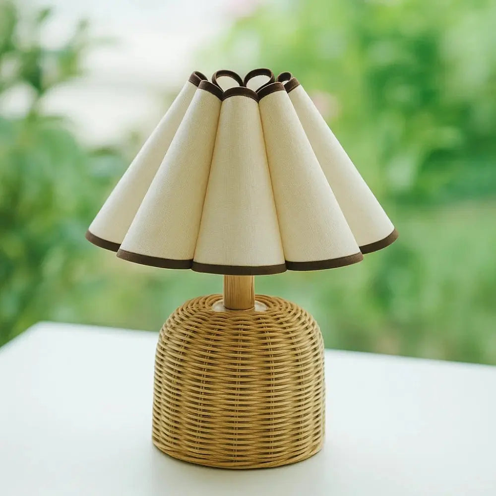 Lampe de Chevet en Rotin <br> Ambiance Bohème | Solana | Delvanie