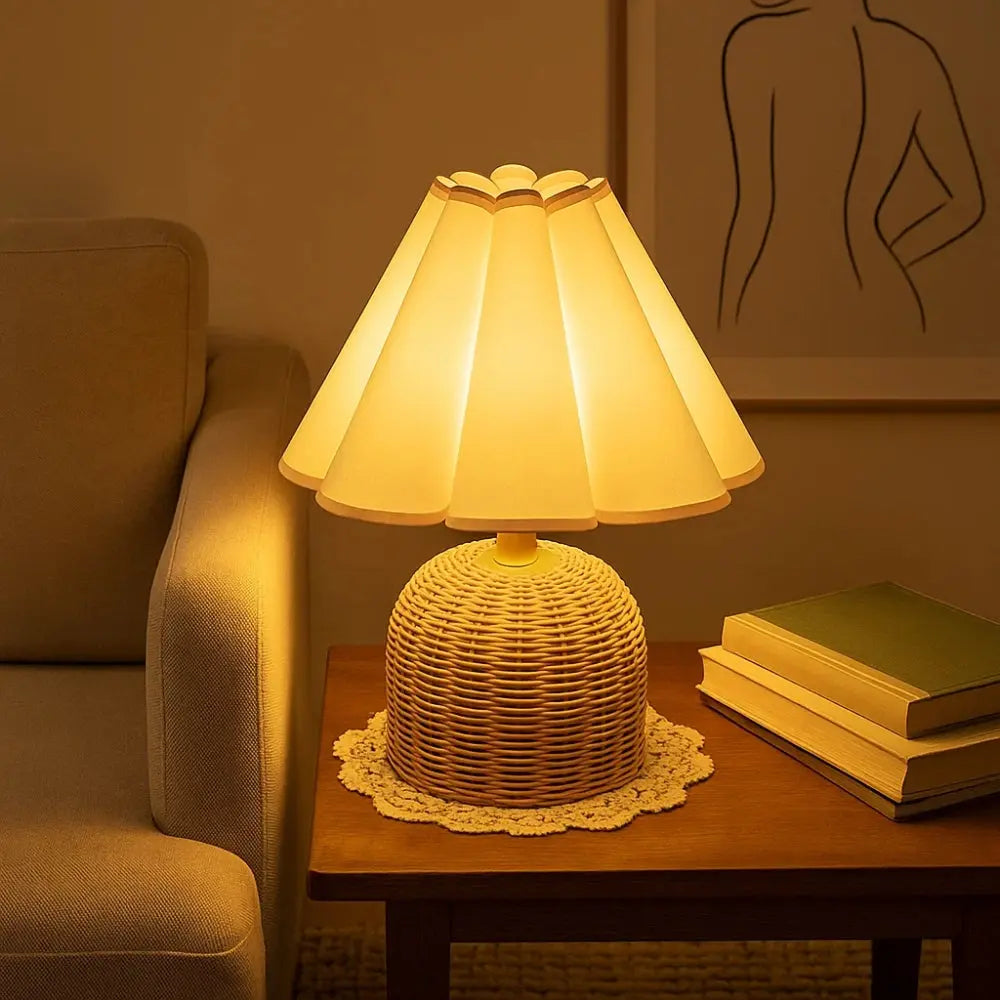 Lampe de Chevet en Rotin <br> Ambiance Bohème | Solana | Delvanie