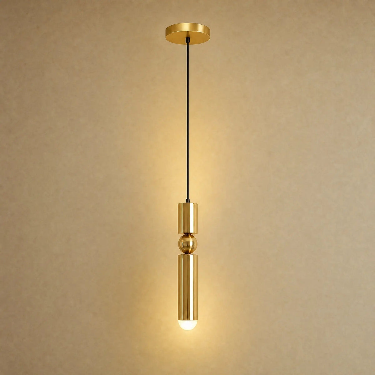 Lustre moderne Sumiro en laiton doré, version une lumière