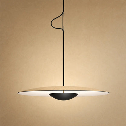 Suspension moderne à disque plat, finition effet bois, coupelle noire centrale sur tige de laiton