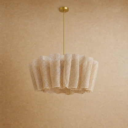 Suspension en tissu Rinaya sur tige dorée 120 cm, packshot studio