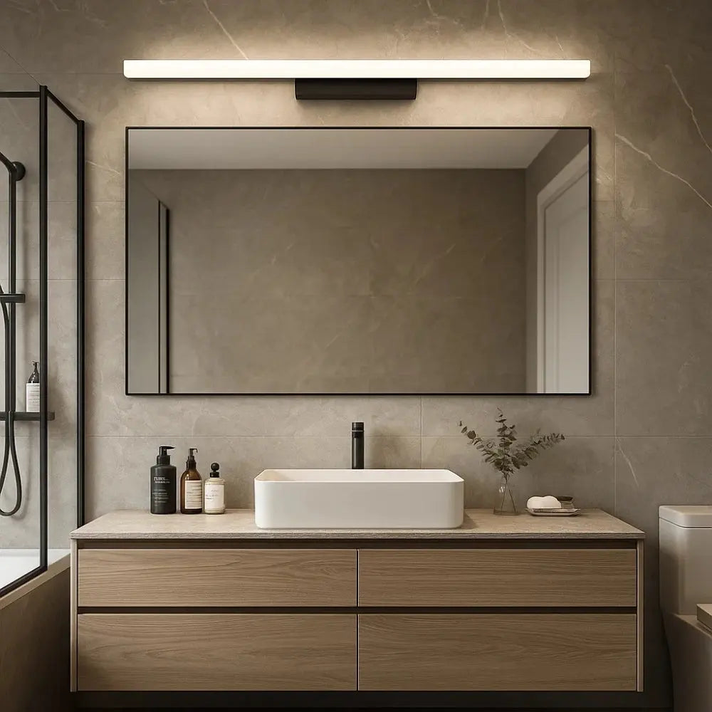 Applique Murale Salle de Bain <br> Brillance Contemporaine | Lunara | Delvanie