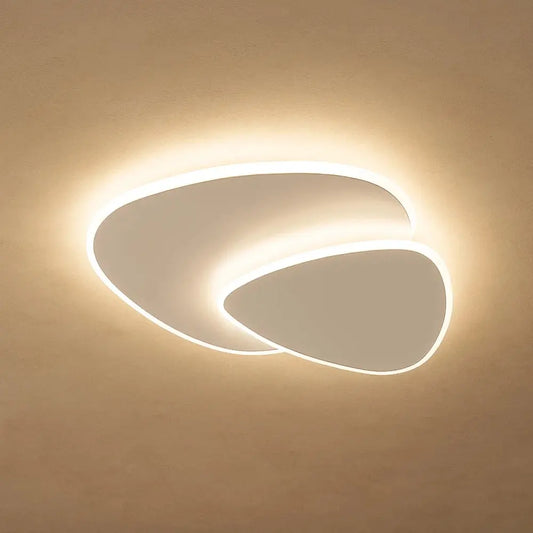 Plafonnier LED <br> Éclat Minimaliste | Solara | Delvanie