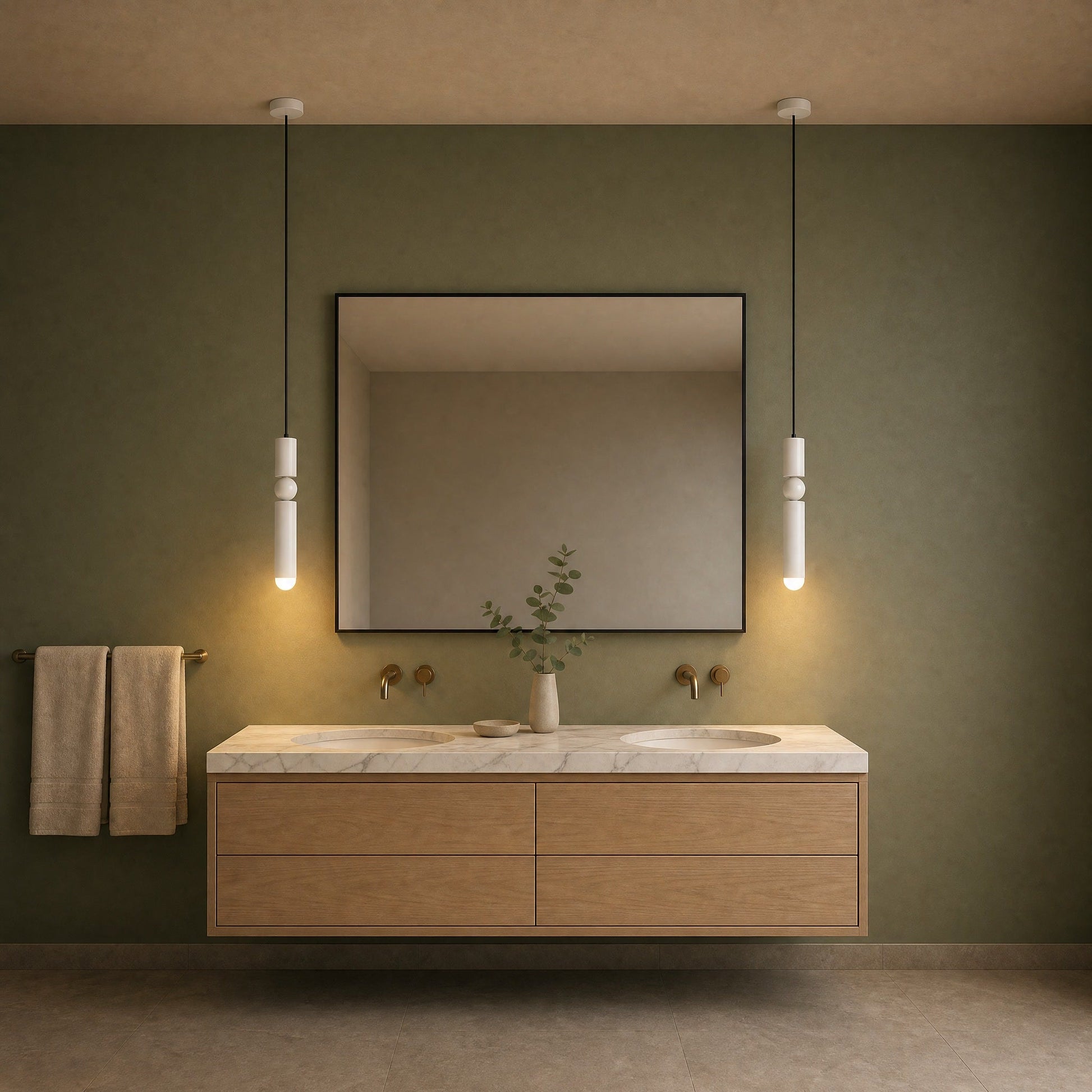 Deux lustres modernes Sumiro blanc mat de part et d'autre d'un miroir de salle de bain | Delvanie
