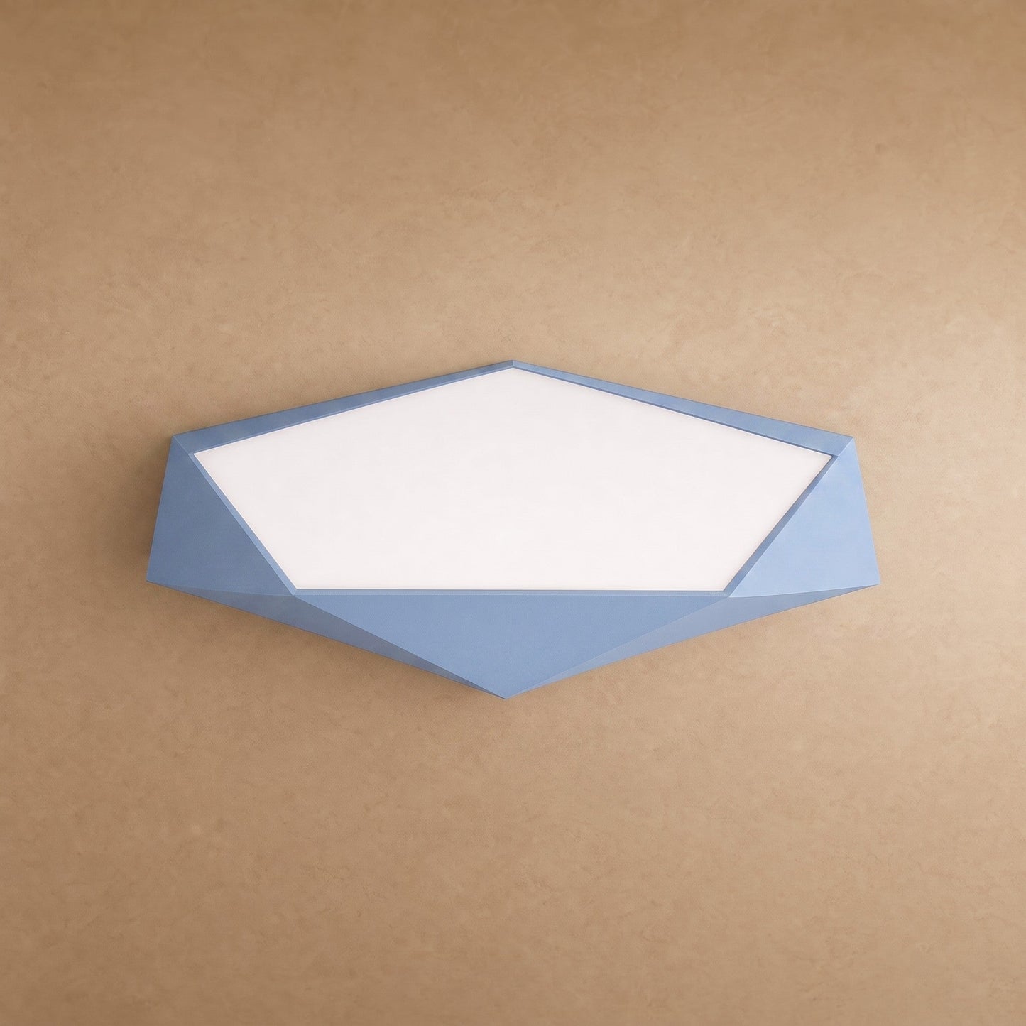 Plafonnier plat pentagone facetté bleu, packshot | Delvanie